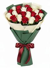 Букет Микс из красных и белых роз #REPLACE_PRED# Иванисово