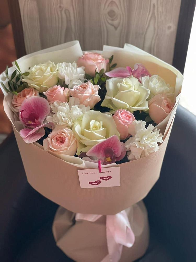 Букет цветов из: Орхидеи, Розы и Гвоздики в Иванисово