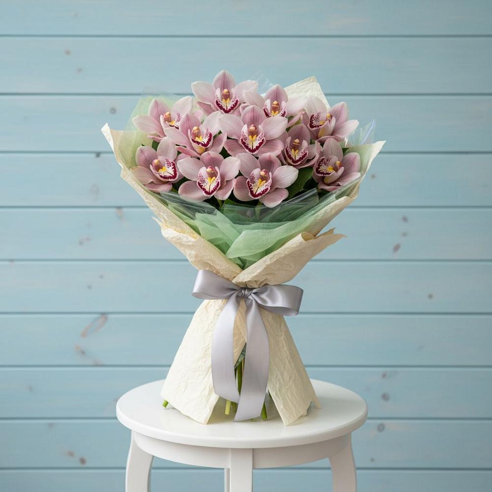 Букет цветов из: Орхидеи и Розы в Иванисово