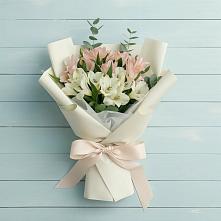 Букет цветов из:  Альстромерии #REPLACE_PRED# Иванисово