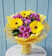 Букет цветов из:  Хризантемы и Герберы в Иванисово