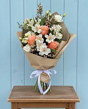 Букет цветов из:  Альстромерии, Лизиантусы, Розы и Хризантемы #REPLACE_PRED# Иванисово