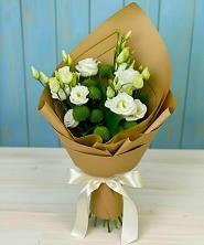 Букет цветов из:  Хризантемы и Лизиантусы в Иванисово