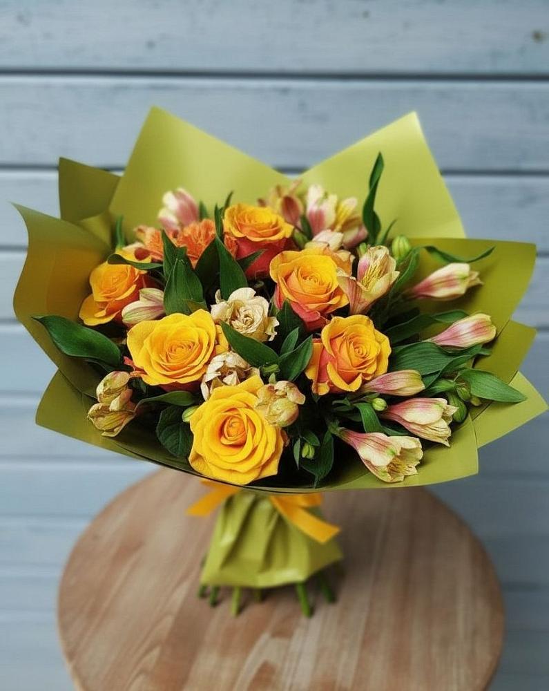 Букет цветов из: Альстромерии и Розы в Иванисово