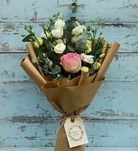 Букет цветов из:  Розы и Лизиантусы в Иванисово